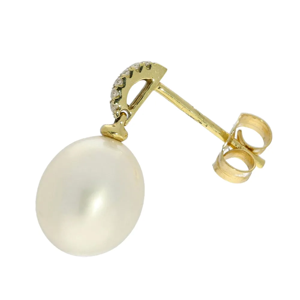 8.5-9mm Fresh Water Pearl & Diamond 18ct Earrings