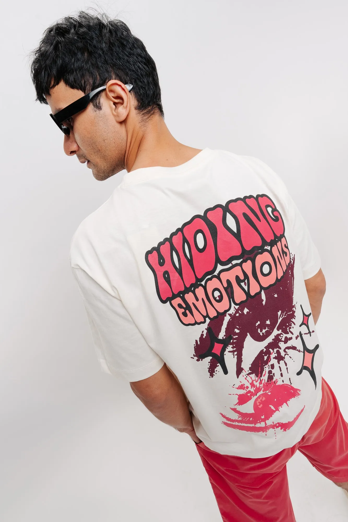 Hiding Emotions Men's Oversized Tees