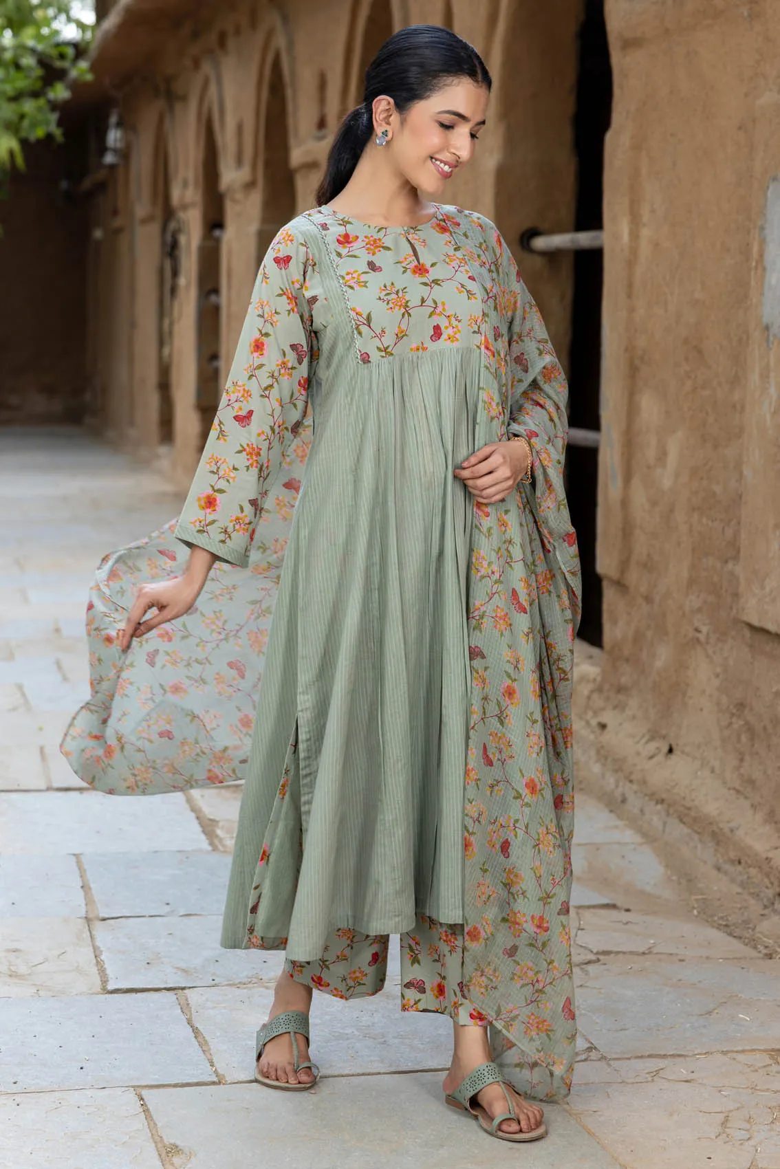 Jannat Sage Kurta