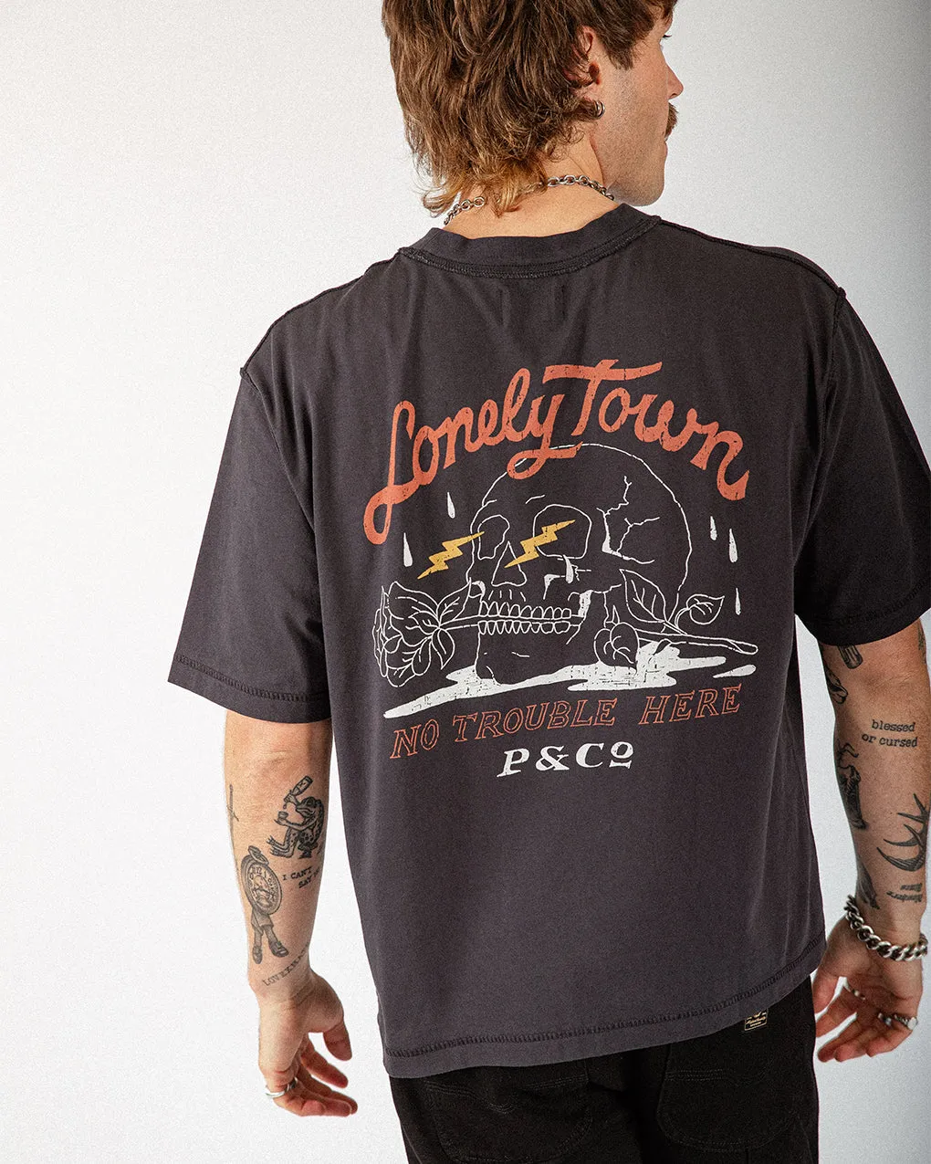 Lonely Town Boxy T-Shirt - Heavy Washed Black