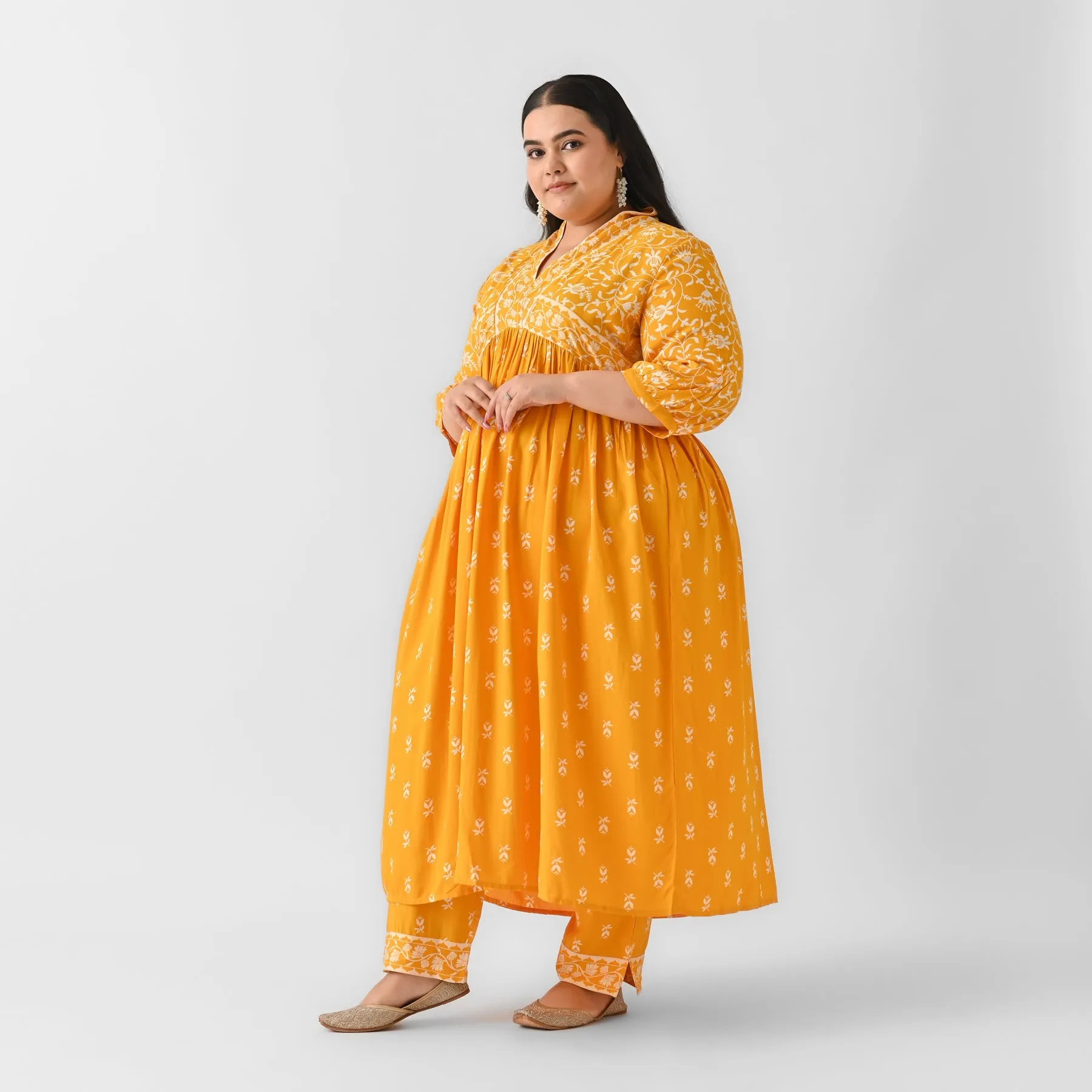 Yellow Floral Jaal V Neck Kurta Pant Set - SOM